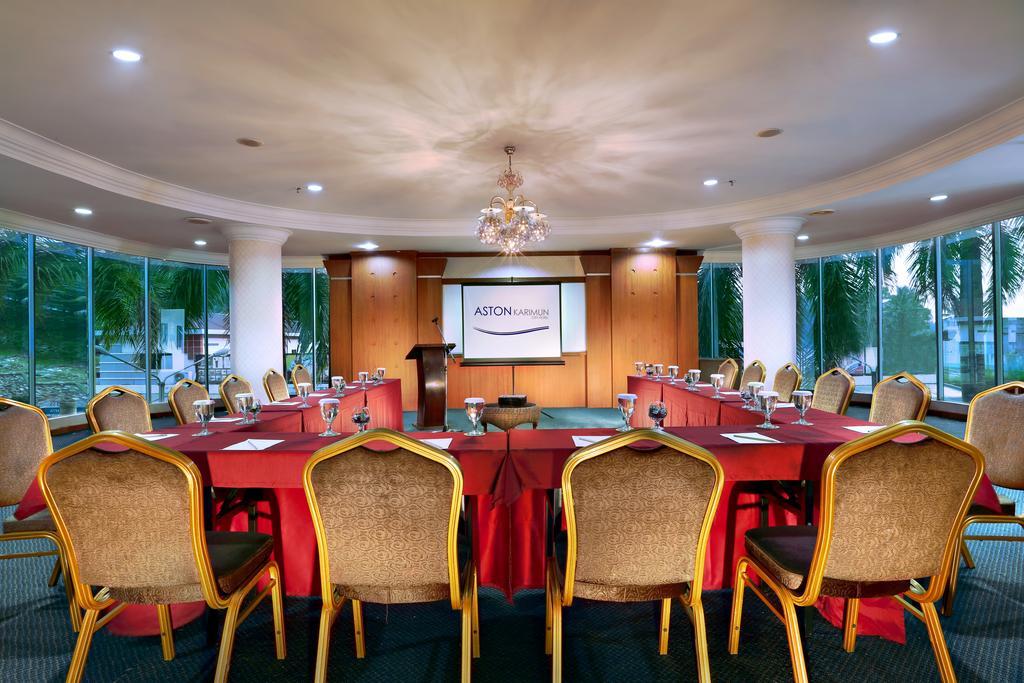 Aston Karimun City Hotel Tanjung Balai Karimun Exterior foto