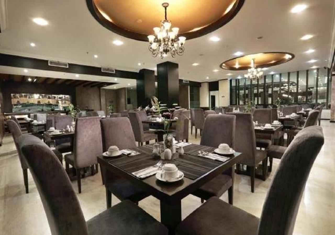Aston Karimun City Hotel Tanjung Balai Karimun Exterior foto